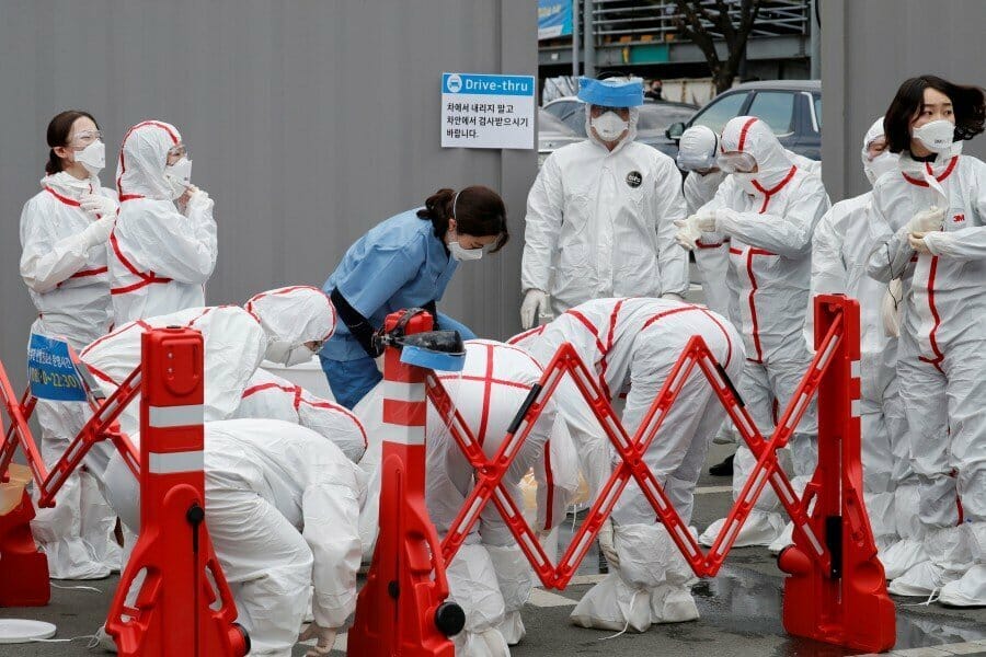South Korea Is Now Using Drive-Thru Clinics To Test Patients For Coronavirus 3