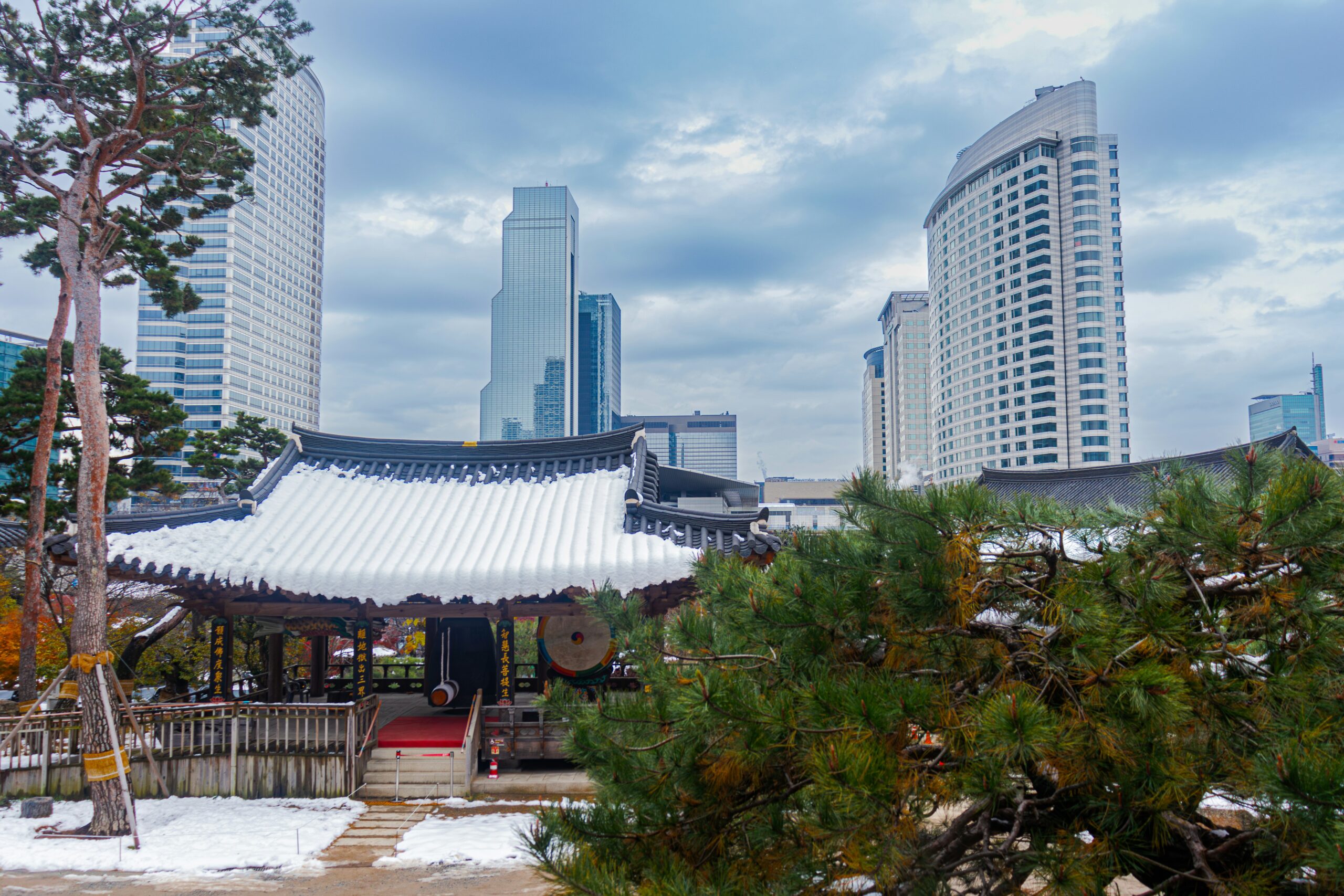 Korean hot spring in winter