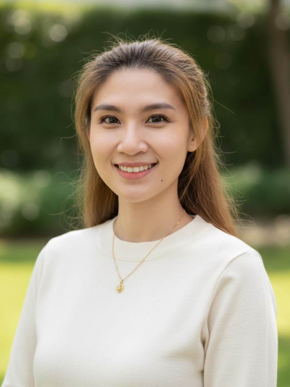 Teacher Vivian Lee — bilingual Korean-English pronunciation coach